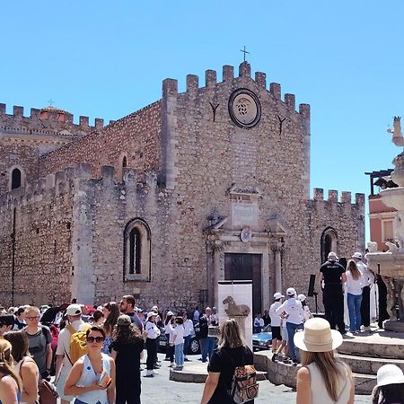 Villa La Casa Di Rinaldo Aeroporto di Catania Fontana Rossa Esterno foto
