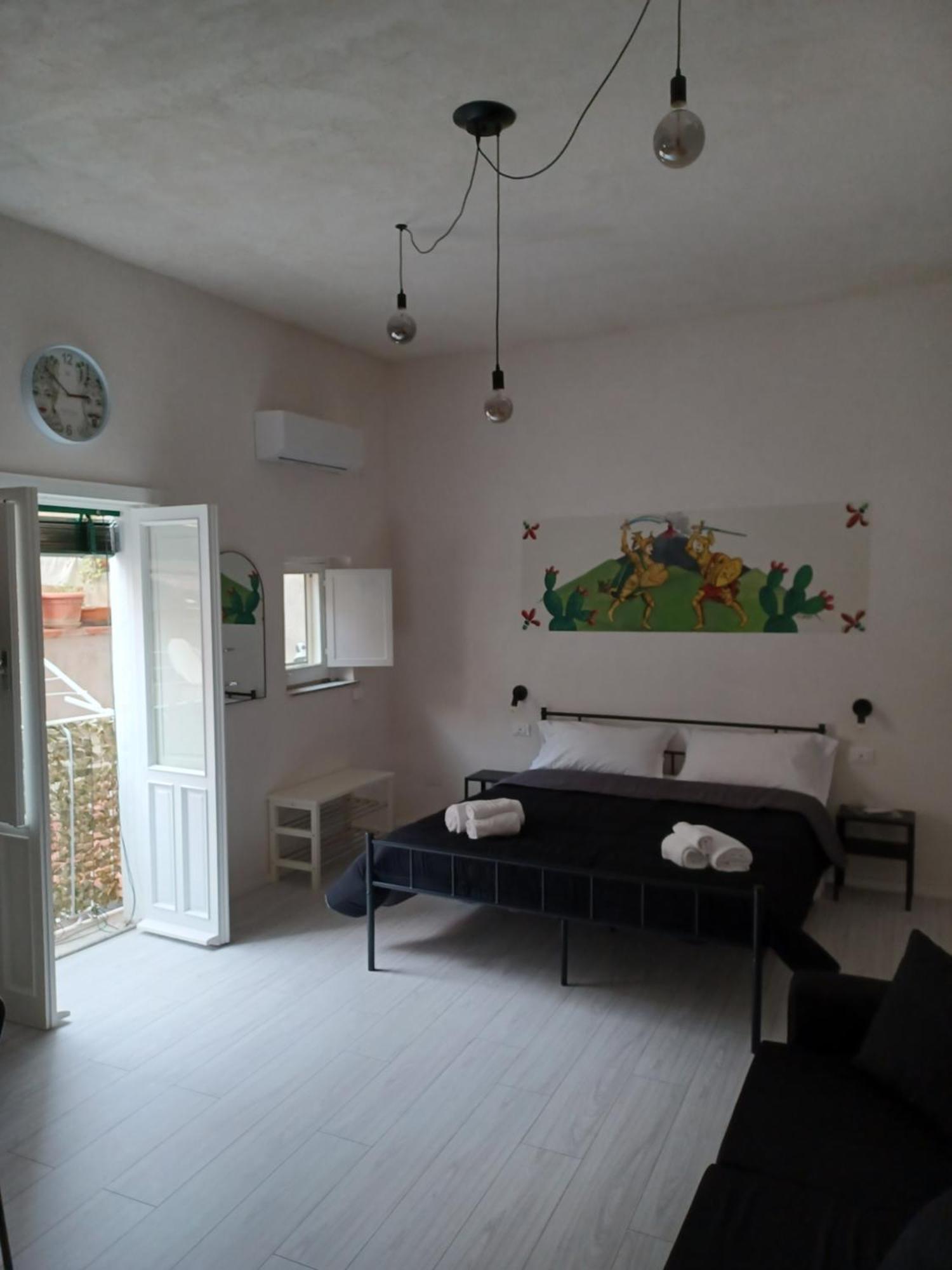 Villa La Casa Di Rinaldo Aeroporto di Catania Fontana Rossa Esterno foto