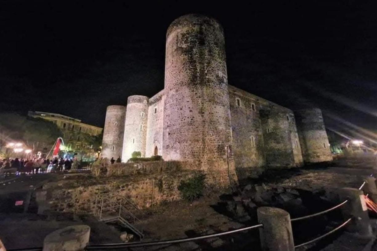 Villa La Casa Di Rinaldo Aeroporto di Catania Fontana Rossa Esterno foto